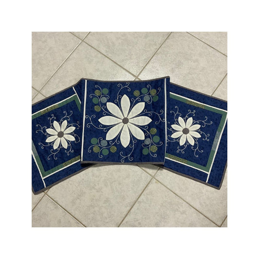 Quilted Table Runner (blue)