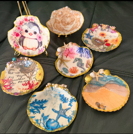 Scallop Shell Trinket Dish